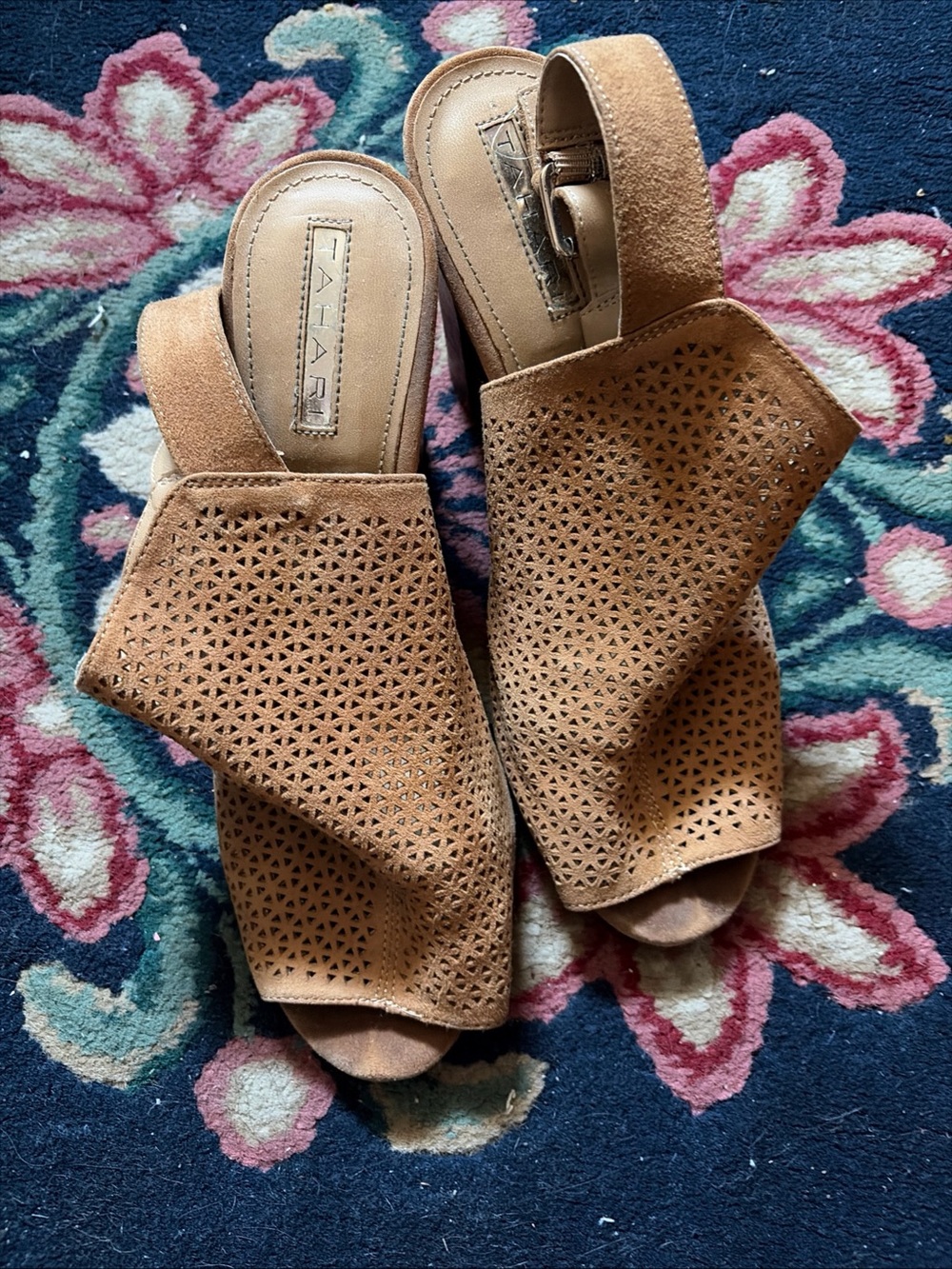 Tahari “MARGARET” Tan Perforated Suede Slide Sandals Size 9.5 (Pre-Owned)